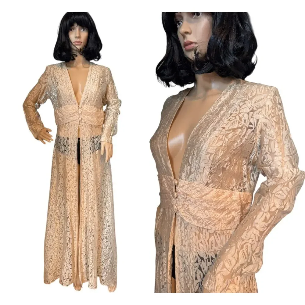 Vintage 1960s French Lace Gown Robe • Centre National du Costume medium